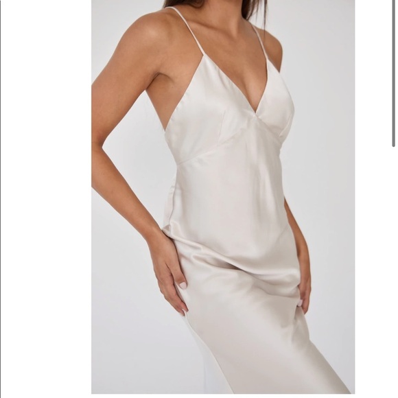 BOA SATIN SLIP MIDI DRESS - Picture 4 of 11